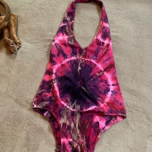 Women's body suit